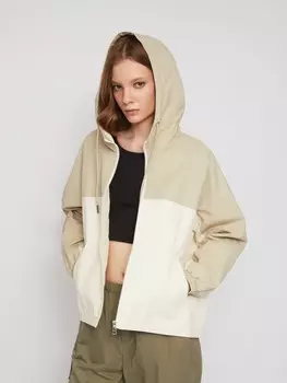 Куртка-ветровка на молнии с капюшоном