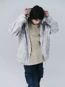 Куртка-ветровка с капюшоном и принтом "тай-дай"