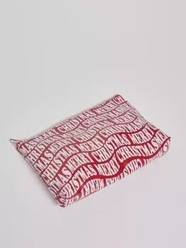 Лаковая косметичка с надписями