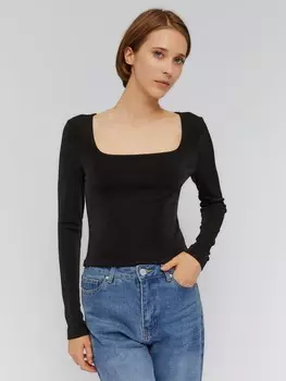 Лонгслив с вырезом и длинным рукавом