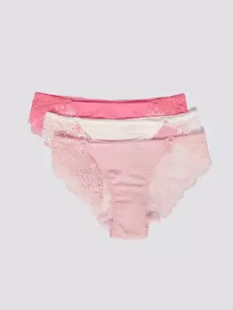 Набор трусов с кружевом (3 шт. в комплекте)