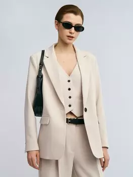 Однобортный жакет прямого силуэта на пуговице