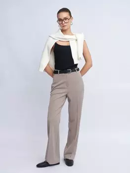Офисные брюки прямого силуэта со стрелками