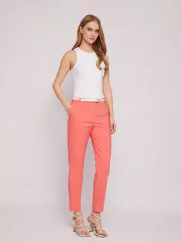 Офисные брюки силуэта Slim со стрелками и ремнём