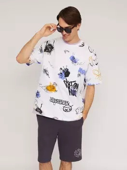 Оверсайз футболка из хлопка с граффити-принтом