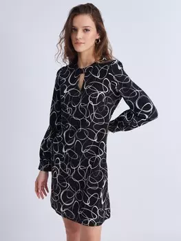 Платье А-силуэта в длине мини с вырезом и абстрактным принтом