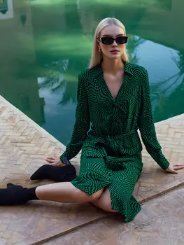 Платье-рубашка с поясом