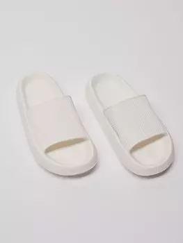 Пляжные шлёпанцы