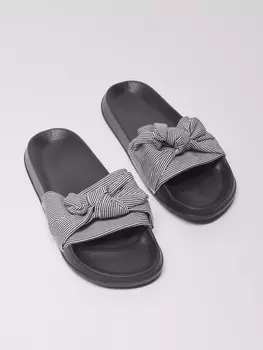 Пляжные шлёпанцы