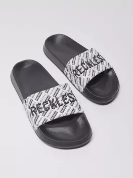 Пляжные шлёпанцы