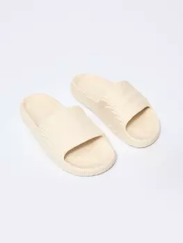 Пляжные шлёпанцы