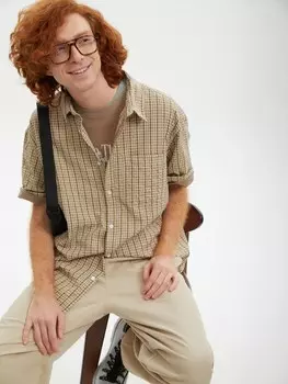 Рубашка с коротким рукавом и узором в клетку