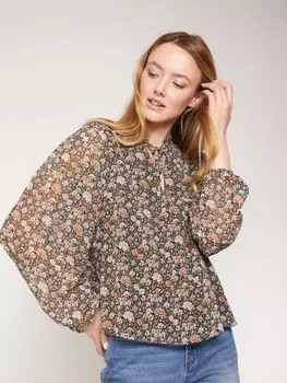 Шифоновая блузка с цветочным принтом
