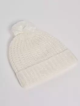 Тёплая вязаная шапка