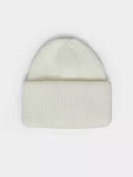 Тёплая вязаная шапка-бини с отворотом