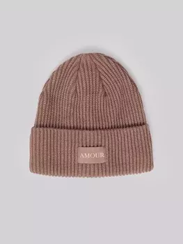 Тёплая вязаная шапка-бини с патчем-нашивкой