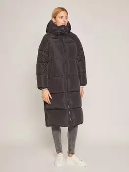 Тёплое oversize пальто с капюшоном