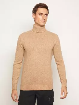Тёплый облегающий свитер