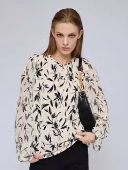 Трикотажная блузка с цветочным принтом и акцентом на рукавах