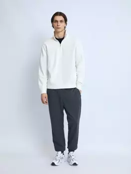 Трикотажные брюки-джоггеры в спортивном стиле