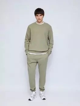 Трикотажные брюки-джоггеры в спортивном стиле