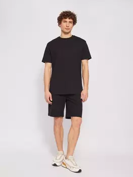 Трикотажные шорты на резинке