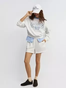 Трикотажные шорты на резинке