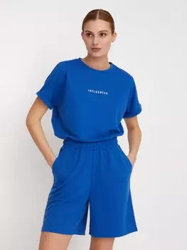 Трикотажные шорты в спортивном стиле