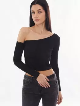 Трикотажный лонгслив с вырезом на одно плечо