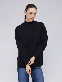 Трикотажный свитер-водолазка с воротником-стойкой
