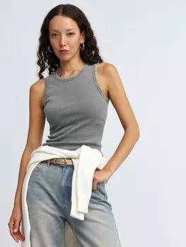 Трикотажный топ-майка без рукавов
