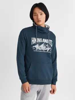 Утеплённый худи с воротником-хомутом и принтом-надписью на груди