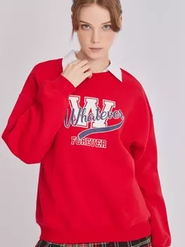 Утеплённый свитшот с принтом в колледж-стиле