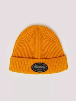 Вязаная шапка-бини с отворотом