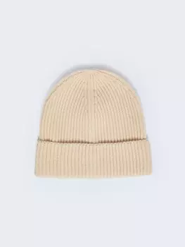 Вязаная шапка-бини с отворотом