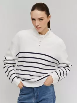 Вязаный свитер в полоску с воротником-стойкой на молнии
