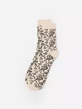 Высокие носки с узором