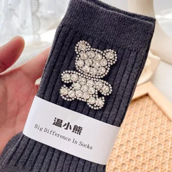 Сотни средних хлопковых носков со стразами Tide Fashion Decoration Outside Ins Pile Socks Персонализированные носки Носки с медведями Женские носки one size белый