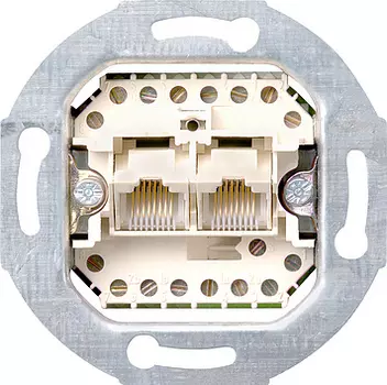 019000 Розетка UAE 3 категории, двойная, самозачищ.контакты Gira