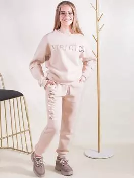 Костюм