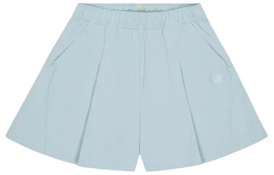 Повседневные шорты женские светло-голубые New Balance