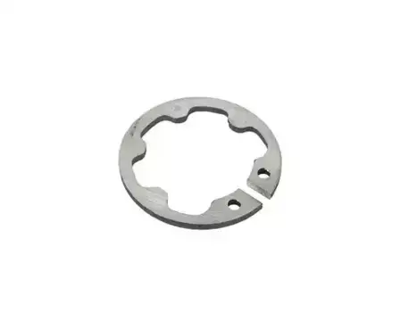 кольцо стопорное ступицы!\ GAZ 31029/3105/3110/3302/2705/2217 3105-1701034