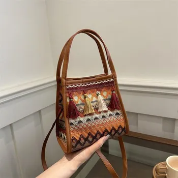 Модная женская сумка Niche Design Sense Crossbody Bag Tassel Baguette Bag красный