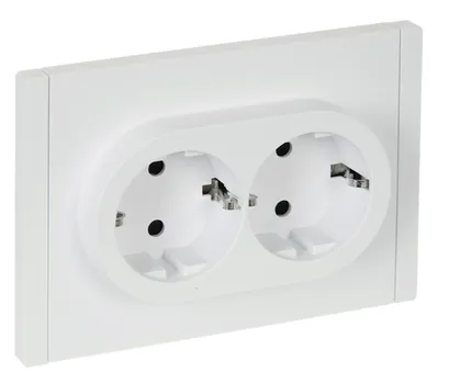 Розетка двухместная с заземлением IEK FP-R24-16-1-K01 FORTE&PIANO с защитными шторками б/к 16А FP223 белый