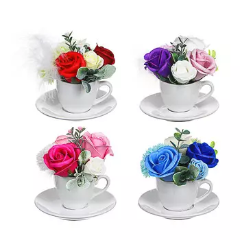 LADECOR Букет из мыльных лепестков в керамической чашке с блюдцем, 12,5х11,5см, 4 цвета