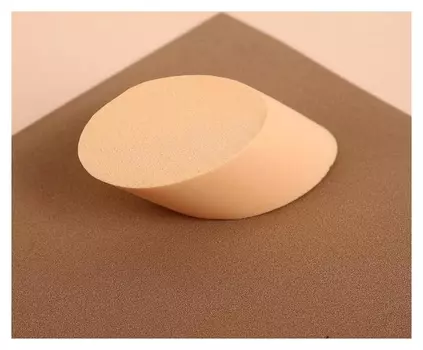 Спонж для нанесения косметики, 8 × 4 см