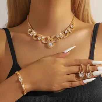GemChic Женские сверкающие ожерелье из сплава с полыми кристаллами и стразами в форме ключицы, браслет и серьги, комплект из трех предметов, подарок на день рождения, Рождество