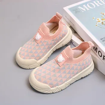 Детская обувь Весна Новые мальчики и девочки Slip-on Детские детские сады Супер мягкие супер легкие детские туфли с сердечками 21 чёрный