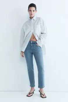 Джинсы slim зауженные со средней посадкой