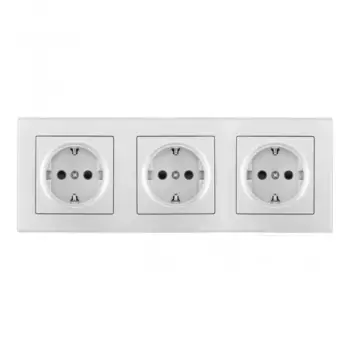 Розетка тройная (трехпостовая) с/з и шторками Arte Milano SET06-3-40-1x3 silver